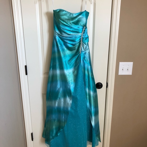 Jump Dresses & Skirts - Prom dress turquoise sparkle tulle NWT junior Sz 3-4